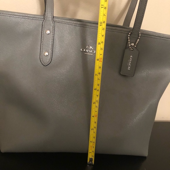 Coach Tote - Picture 3 of 8